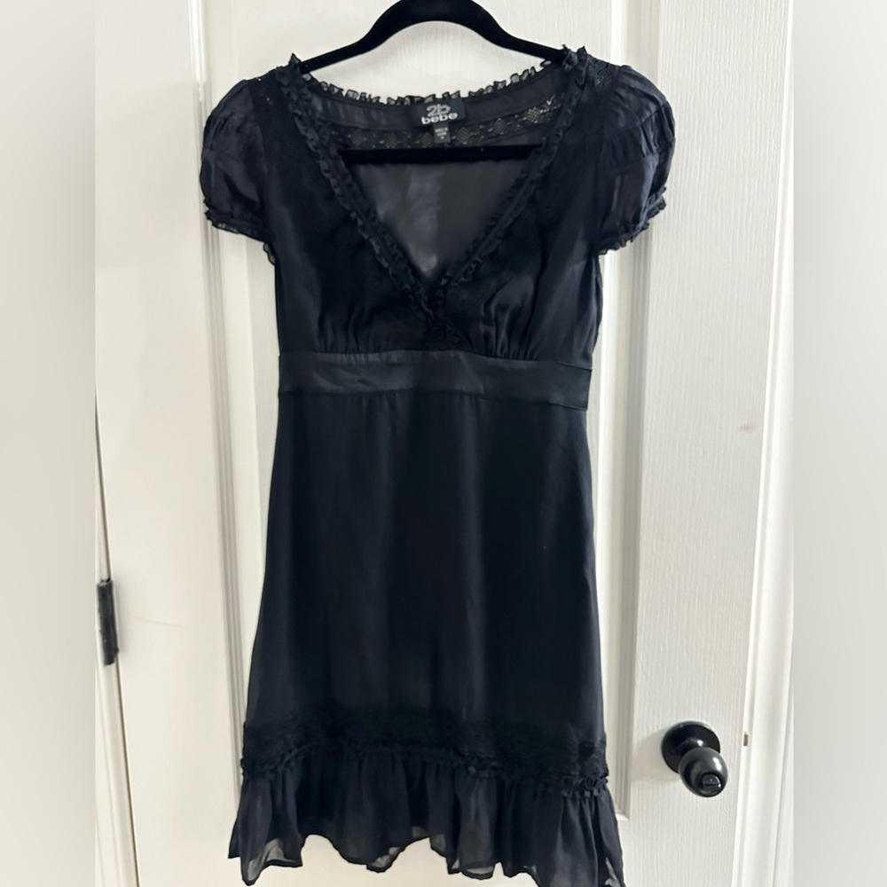 2b Bebe Little Black Dress Lace V Neck w/ Cap Sleeve - Size Medium